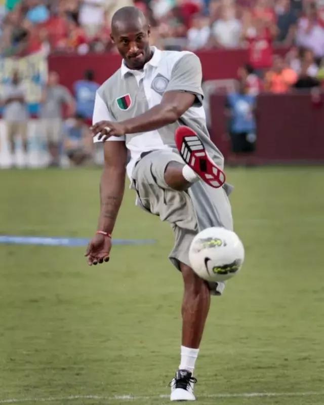 皇马齐达内战术显效4-1胜瓦伦西亚