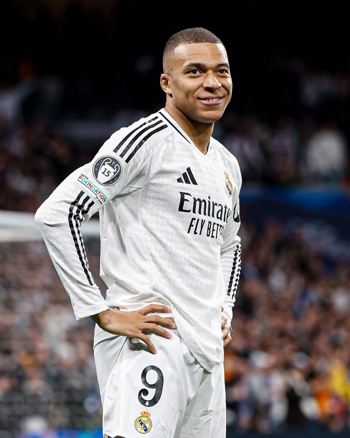 沪媒谈海港亚冠失利：能上的都上了，用尽全力仍是一声叹息（沪媒评海港亚冠失利：能上皆上，拼尽全力终留一声叹息）