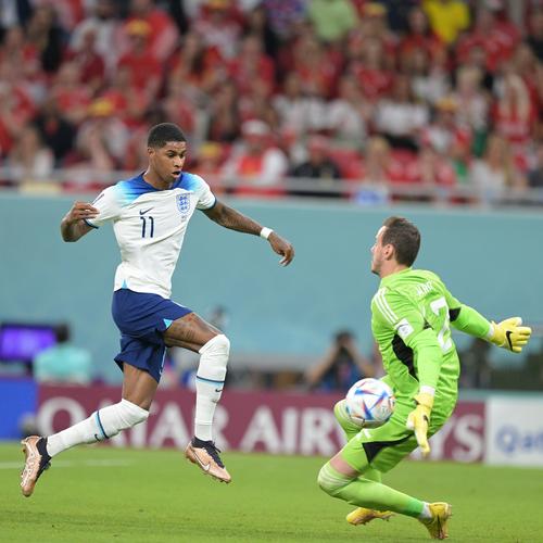 邮报：布莱顿追逐皇马前锋贡萨洛，利兹联和桑德兰也有意（邮报：布莱顿有意皇马前锋贡萨洛，利兹联与桑德兰同样感兴趣）