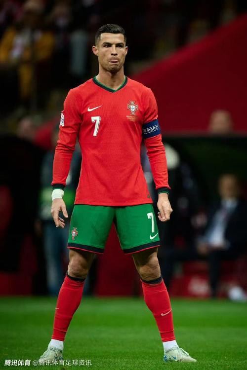 国米vs利物浦首发：萨拉赫缺席，伊萨克PK劳塔罗，维尔茨替补