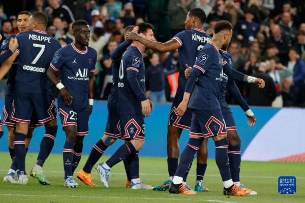 丘库埃泽：人们对伊布言听计从，米兰本赛季有机会夺冠（丘库埃泽：伊布威望十足，米兰本赛季有望夺冠）