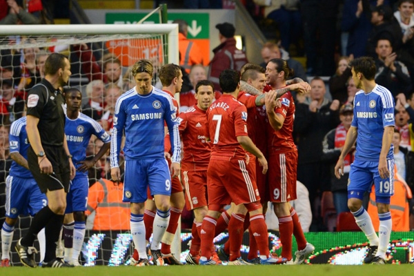 欧冠生死战！皇马后防线告急 阿隆索迎来最关键一战（欧冠背水一战：皇马后防危机四伏，阿隆索面临最严峻考验）