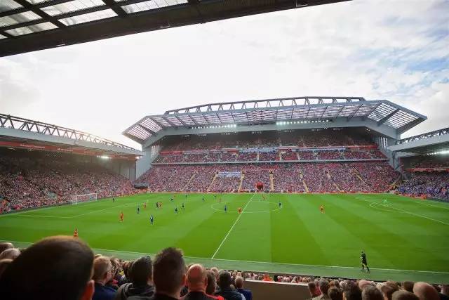 不是，美国现在十几岁的女孩子都能这么投篮了吗