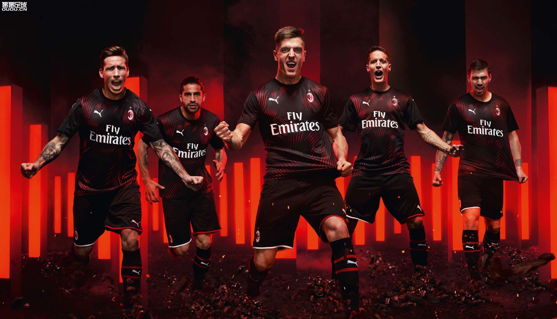 欧冠夺冠赔率：利物浦1赔5居首 3强并列紧追（欧冠冠军赔率更新：利物浦以1赔5领跑，三强并列紧随其后）