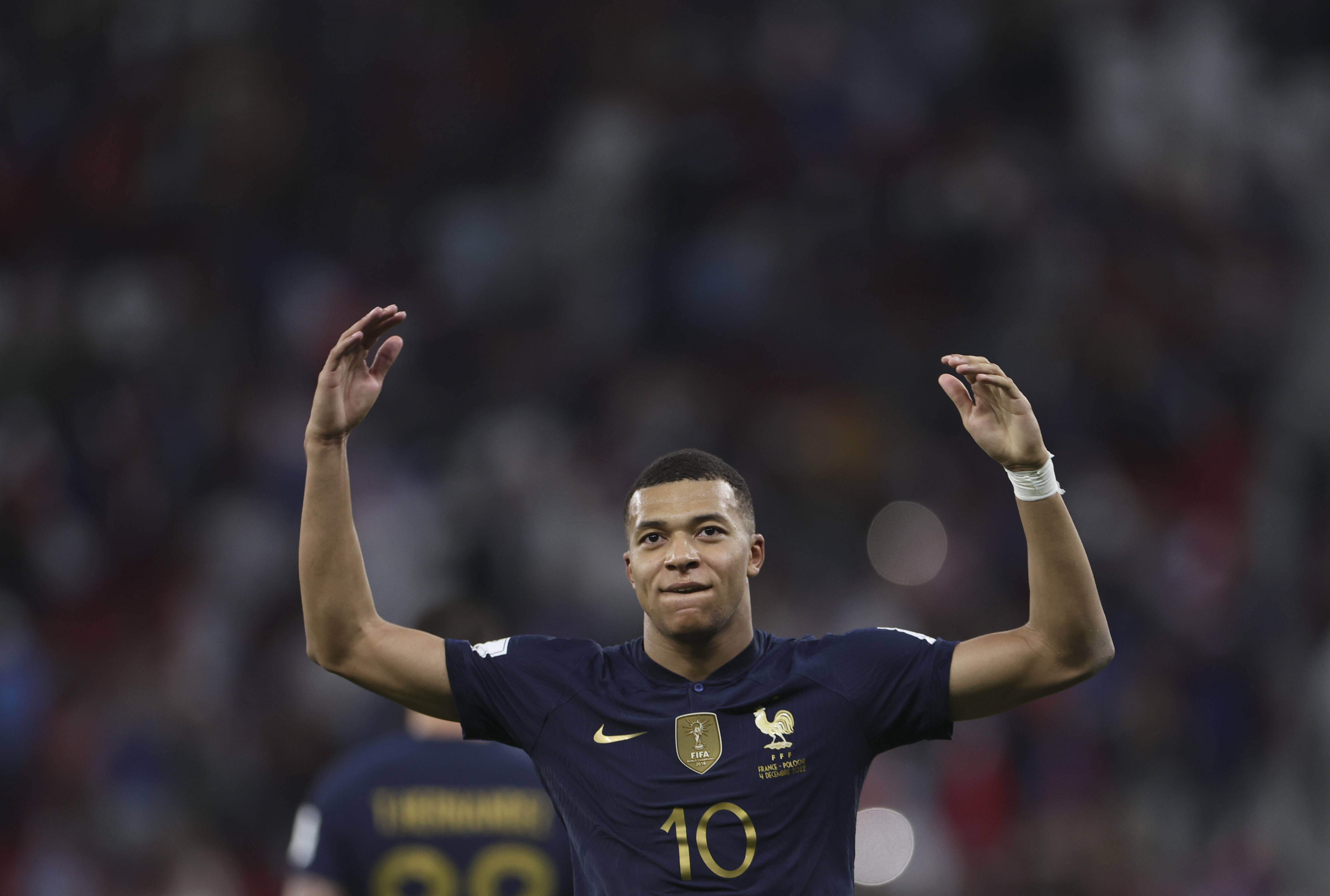 曼联连续两次在联赛中不敌纽卡，上次3连败追溯到1922年（曼联联赛对纽卡遭两连败，上一次三连败可追溯至1922年）