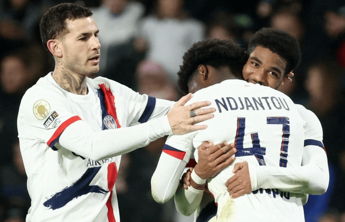 英媒：曼联对多特边锋阿德耶米感兴趣，但球员倾向于加盟阿森纳